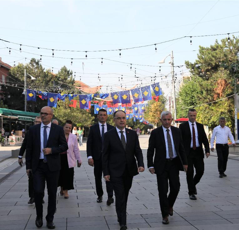 presidenti begaj takim me opoziten shqiptare kosove