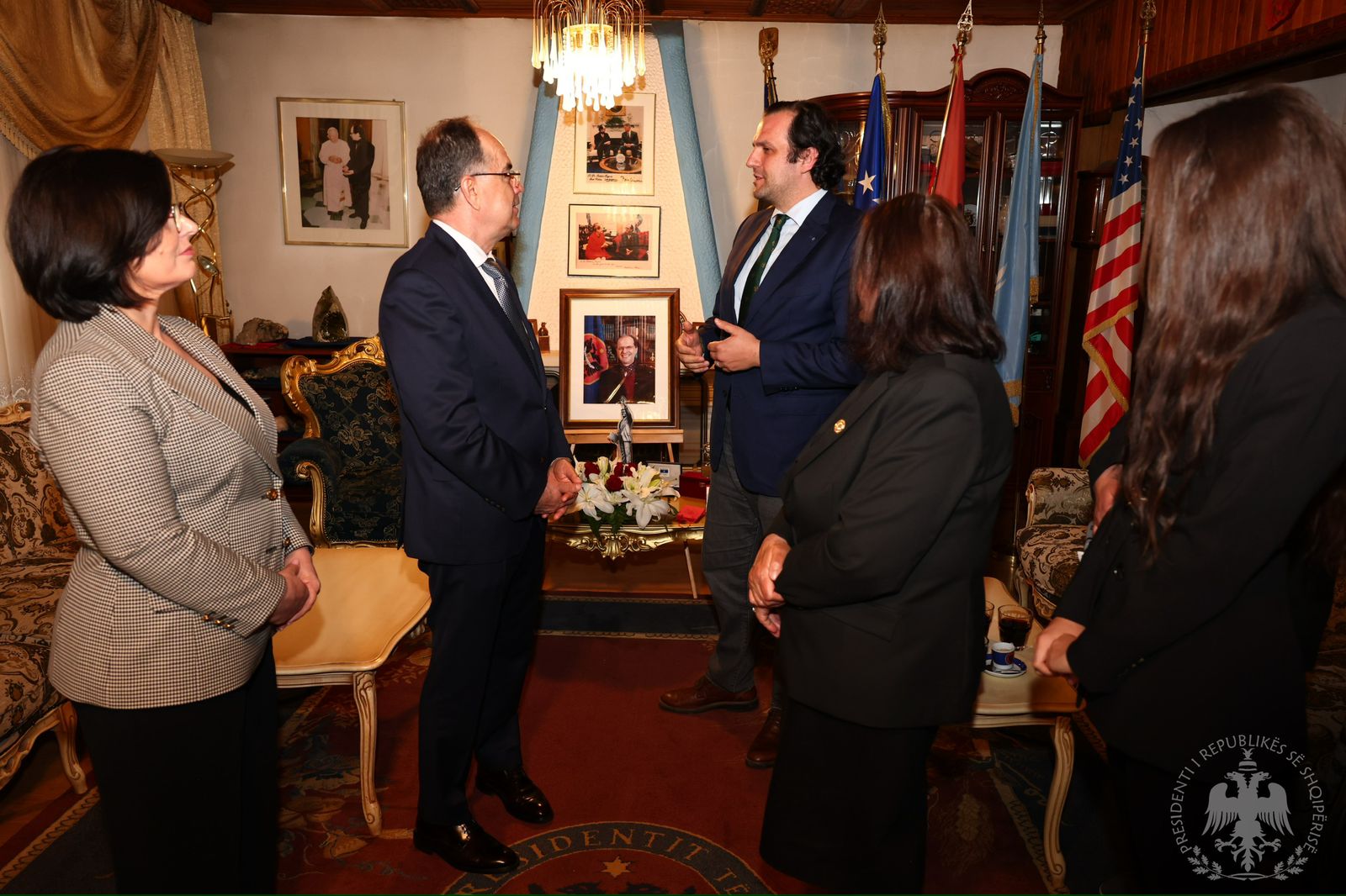 President Begaj visits the Rugova family: Every Albanian should come here, as for all of us, Ibrahim Rugova is and will remain President