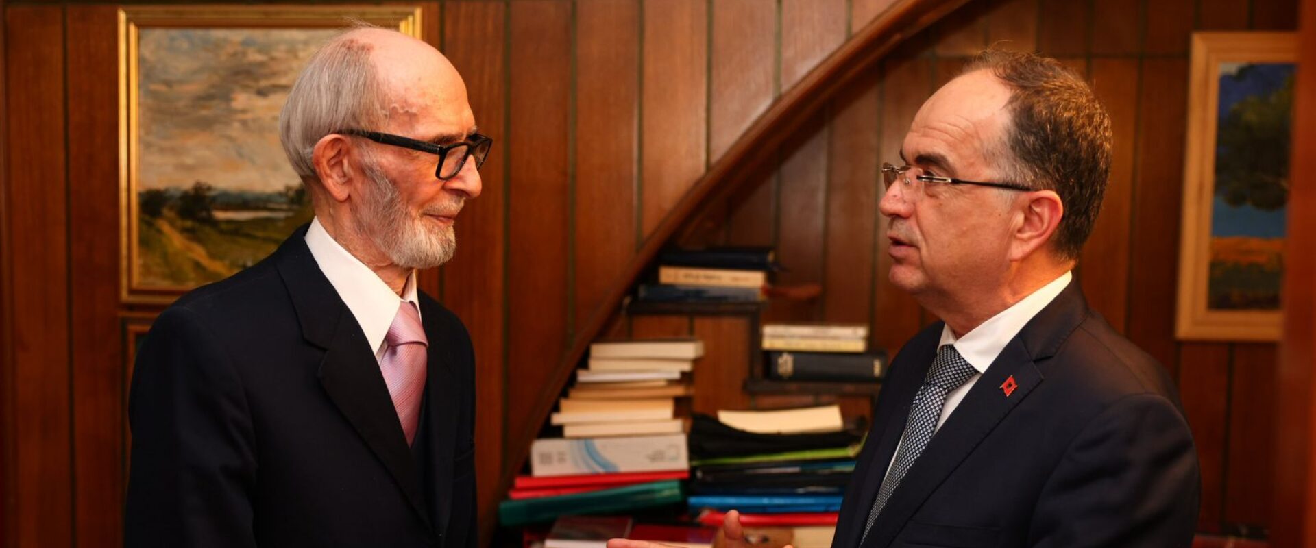 President Begaj visits the home of academician Rexhep Qosja